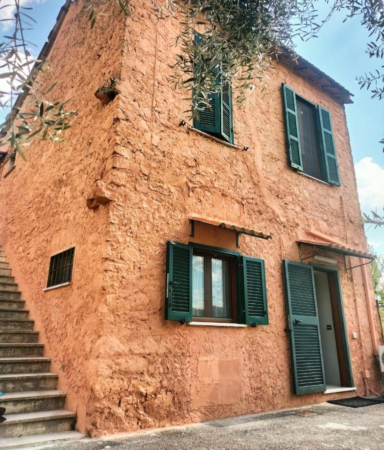 Апартаменти Casa Di Aurora Guidonia Montecelio Екстер'єр фото